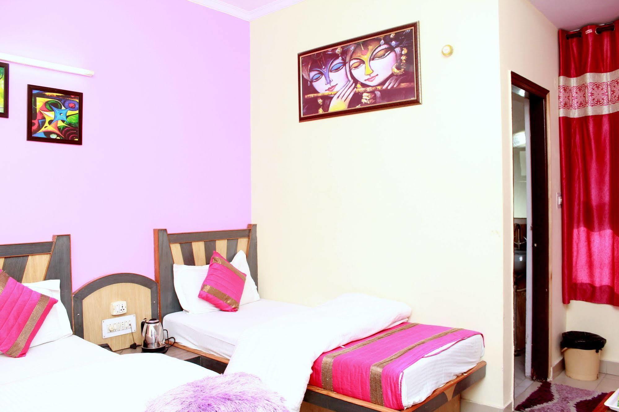 Cottage Ganga Inn Nuova Delhi Esterno foto